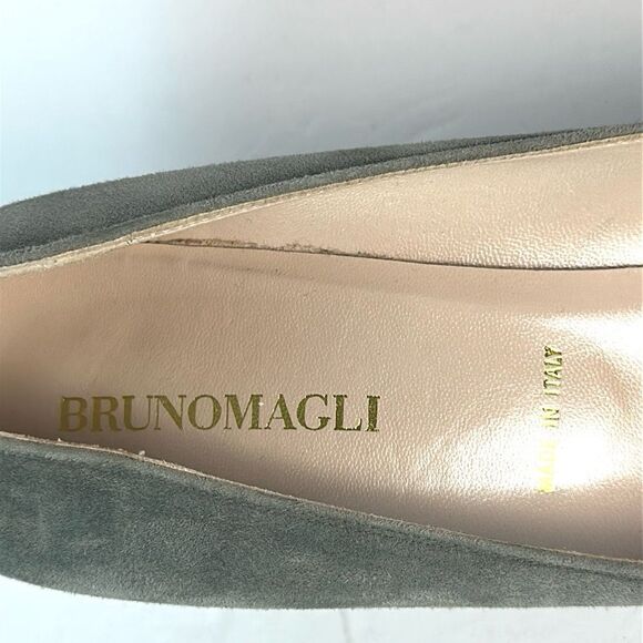 Bruno Magli Gray Suede Kitten Heels Pumps Italy US 9 - Picture 9 of 13